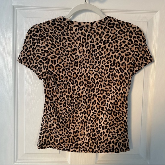 NEW AQUA Leopard Short Sleeve Tee - Picture 3 of 3